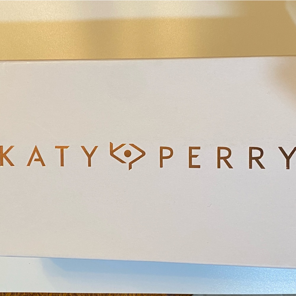 NEW Sz 6 Katy Perry Gelee Scented Lemon Sandal Clear Thong Jelly New In Box NIB - Picture 2 of 16